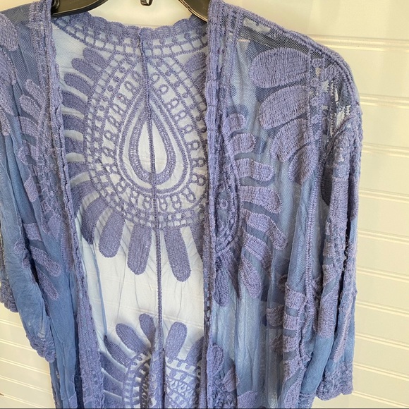 Bohemian lace embroidered kimono - Picture 6 of 9